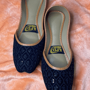 Serene Black Khussa – Elegant Ethnic Footwear